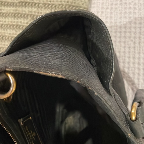 COPY - PRADA PURSE PREVIOUSLY OWNED AND LOVED TO DEATH!! $300 only!!!!! - Picture 8 of 9